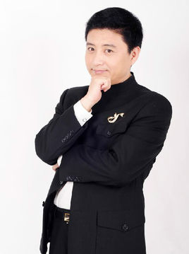 周炜