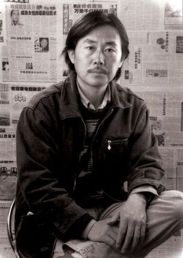梁明