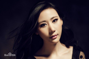 李宇菲