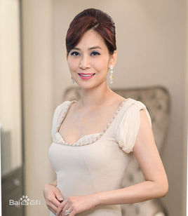 邝美云