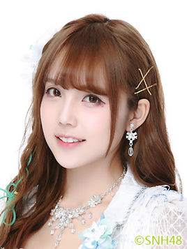 杨韫玉