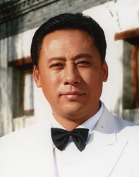 杨凡