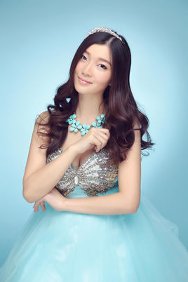 杨小曼