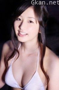 村上友梨