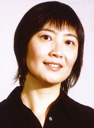 黄文英