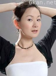 黄芳翎