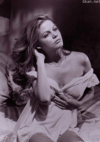 Candice Rialson