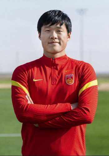 李昂