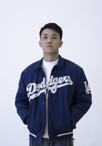 刘犇