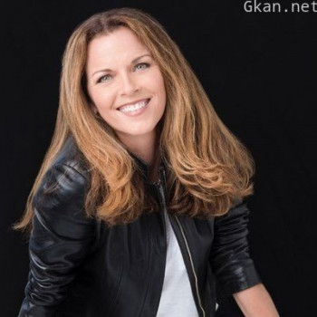 Yvette Nipar