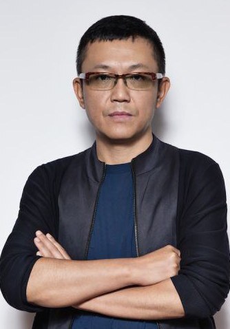 李力