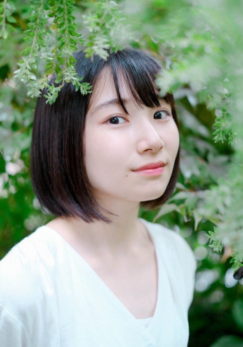 白石優愛