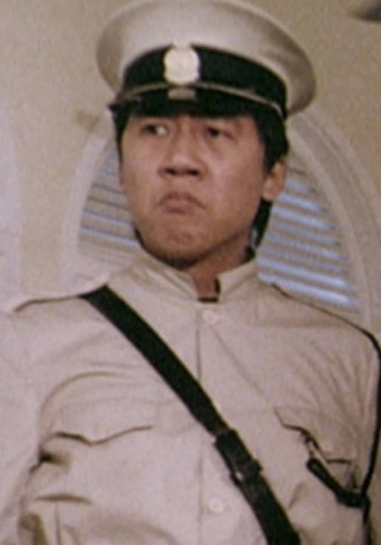 卢坚