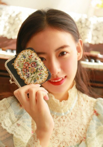 李嘉雯