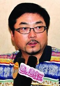 马功伟