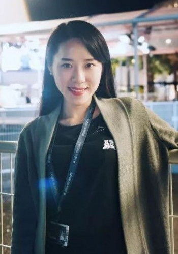 罗艳