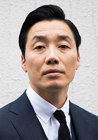 松角洋平