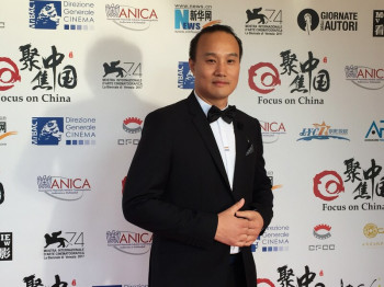 杨靖