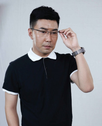 刘浩俊龙