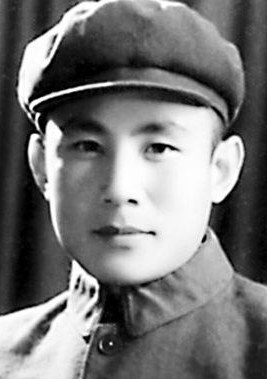 张连伏