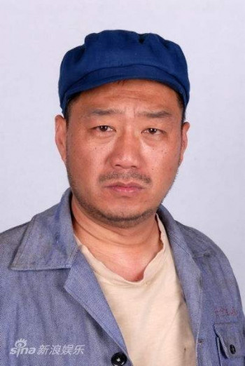 李克伟