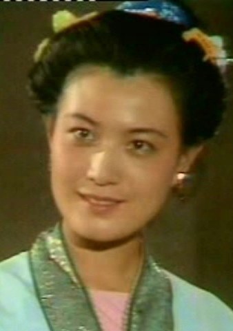 牟霞