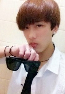 黄蓝嘉