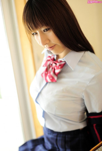 山咲麻里奈