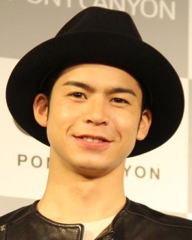 菅谷哲也
