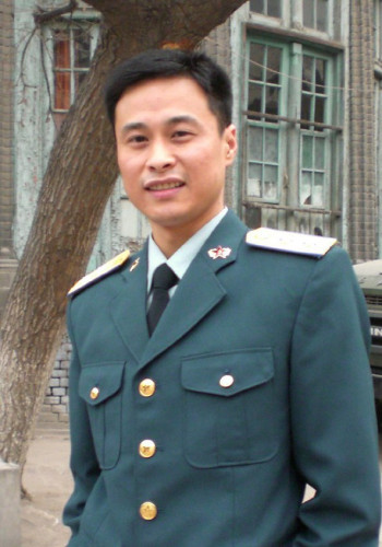张滨