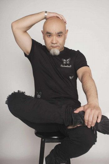 由洋