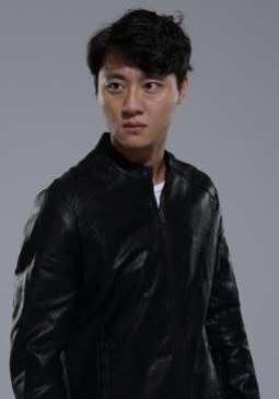 王益博