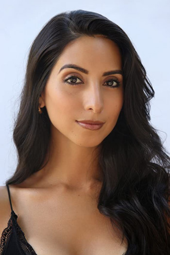 Daniella Mendoza