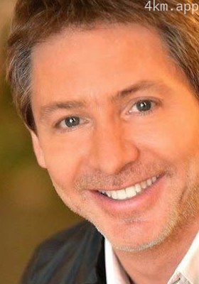 Adrián Suar