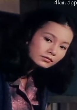 张纯芳