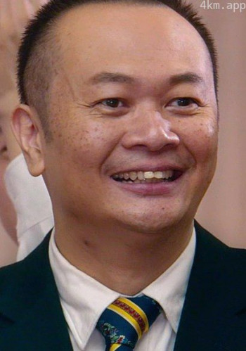 何国男