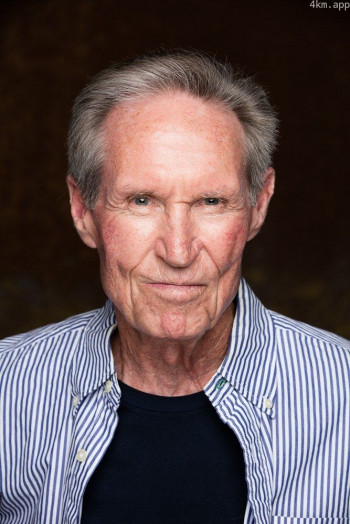 Peter Looney