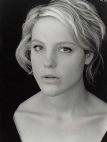 Lydia Fox