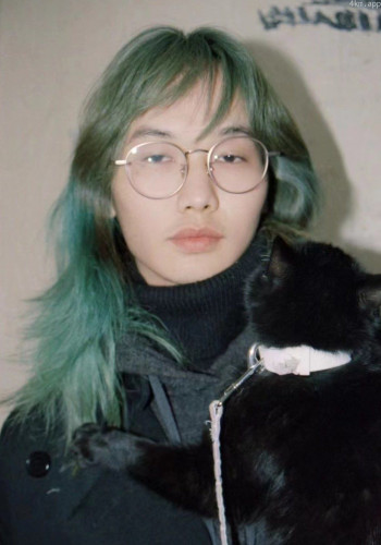张朝然
