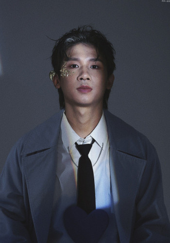 李昂星