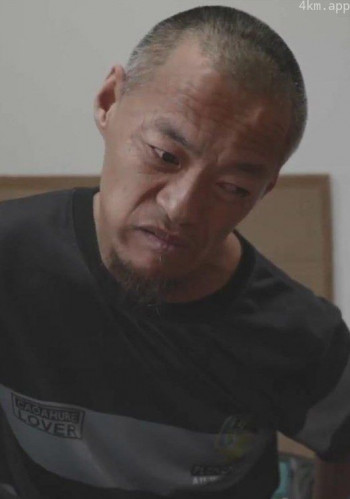 于小龙
