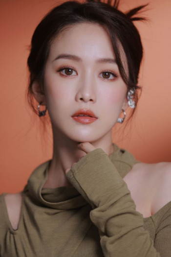 刘美含