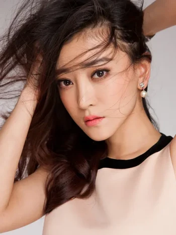 李婳