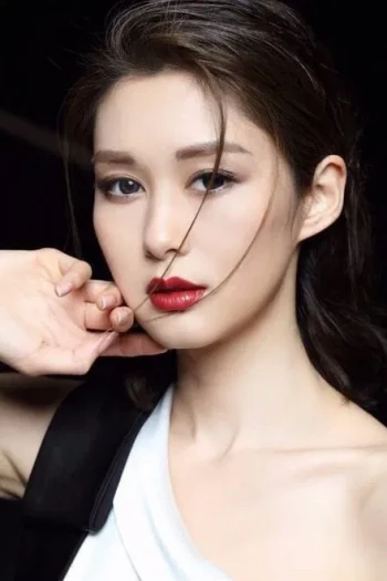 岑丽香
