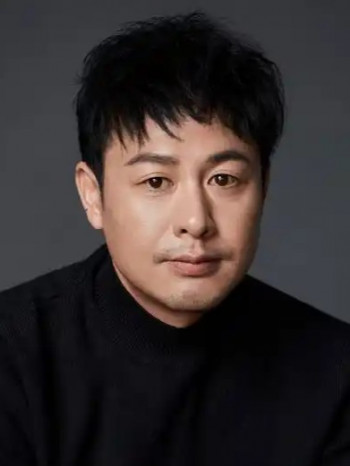 张颂文