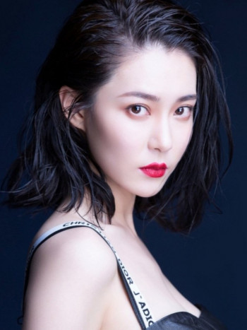 胡然