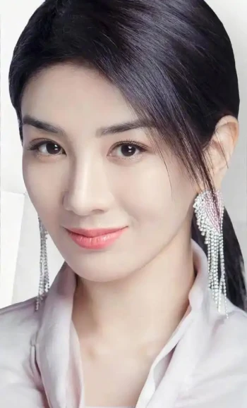 黄奕