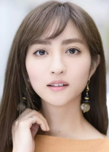 堀田茜