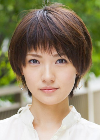 星野真里