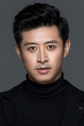 李靓